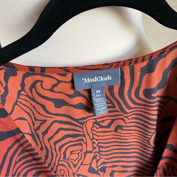 Modcloth Burnt Orange Black Zebra Print Long Sleeve Wrap Blouse Top Size M - Picture 6 of 6